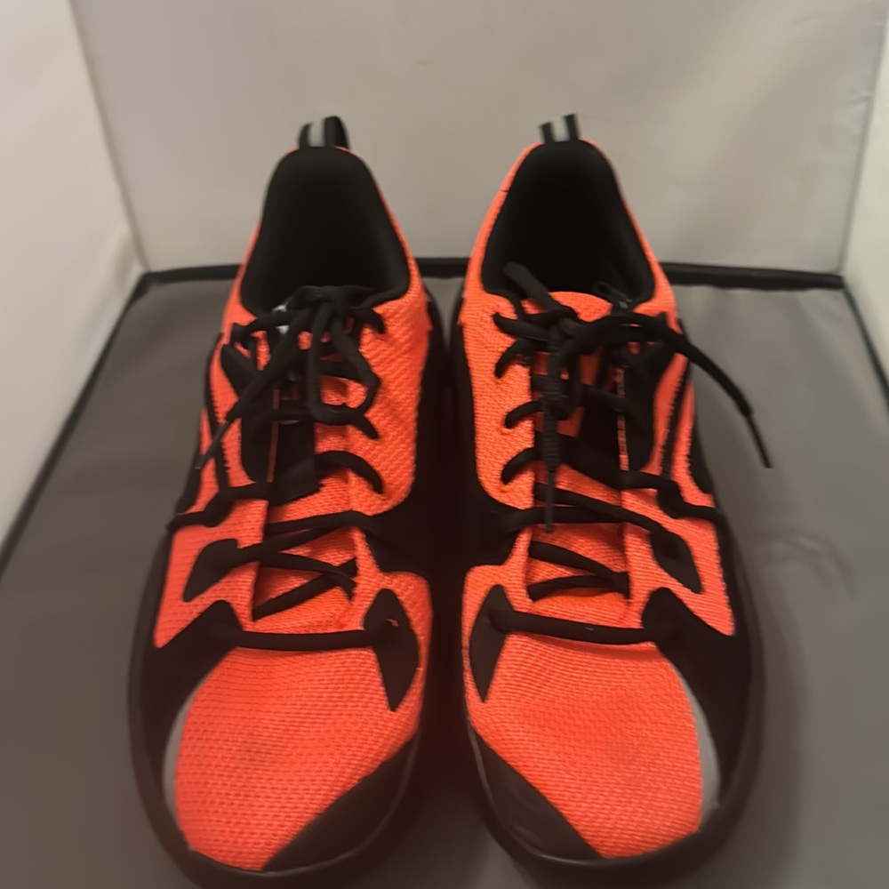 Puma Vibrant Red and Black Athletic Sneakers men’s size 9.0 - Picture 2 of 7